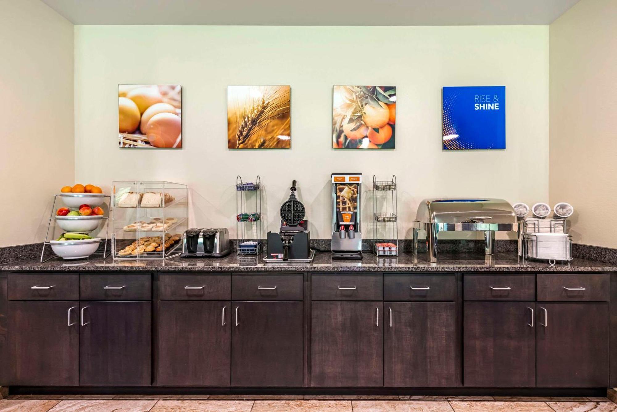 Comfort Inn & Suites Medina Luaran gambar